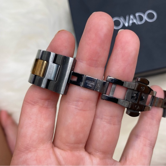 MOVADO Bold womens watch stainless steel. Designer watch - Picture 15 of 17